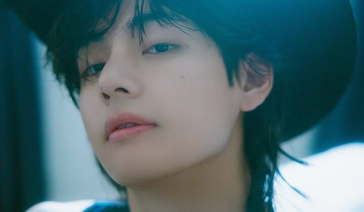 V chama atenção por postura gentil durante passagem do BTS pelo México