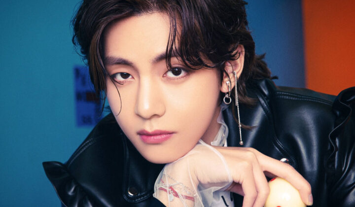 V fala sobre futuro solo e nova fase do BTS em entrevista à Rolling Stone