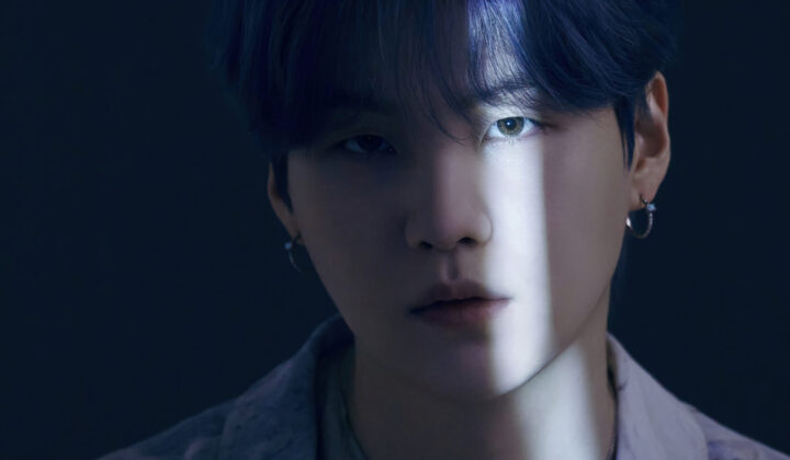 SUGA fala sobre hip-hop, produção e futuro do BTS em entrevista à Rolling Stone